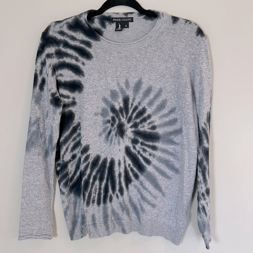 Peace of Cloth Gray & Black Tie-Dye Sweater